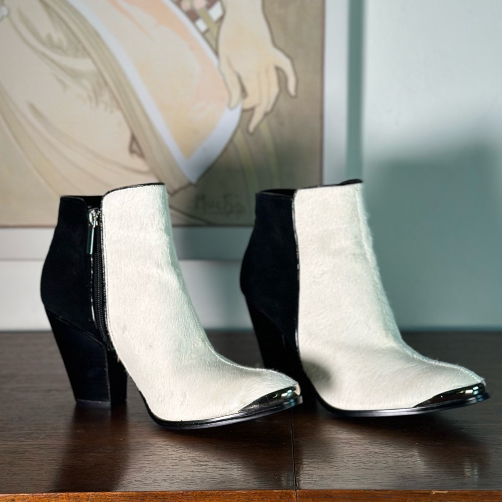 Victoria's Secret Black and White Two-Tone Ankle Booties